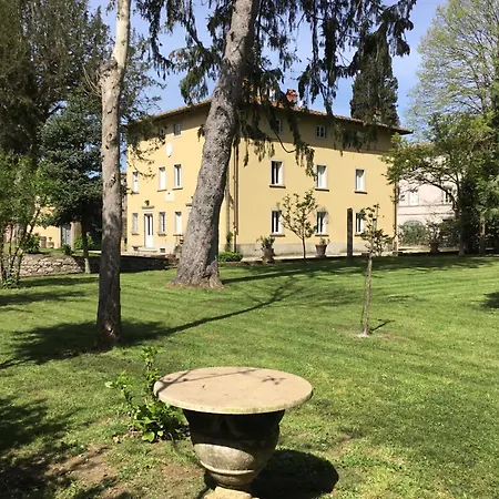 Apartment Tambellini De Fondra Lucca