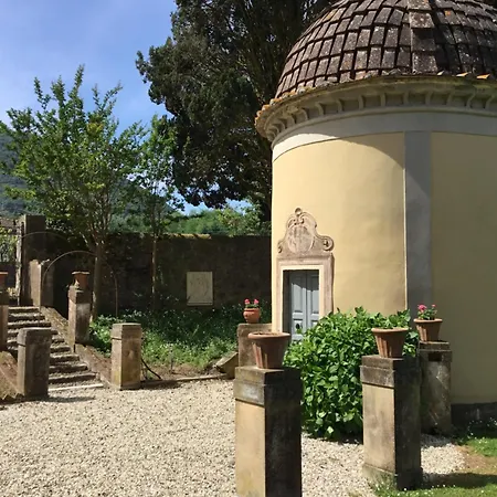 Apartment Tambellini De Fondra Lucca