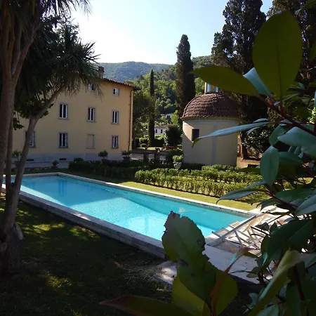Tambellini De Fondra Apartment *