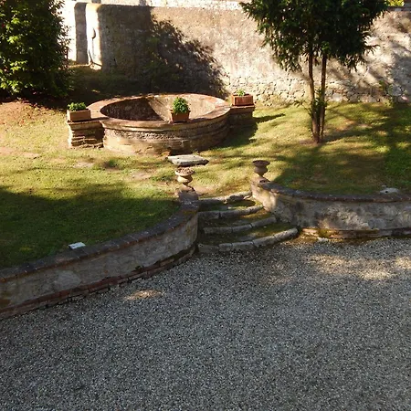 Tambellini De Fondra Apartment