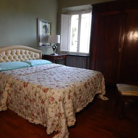 Tambellini De Fondra Apartment